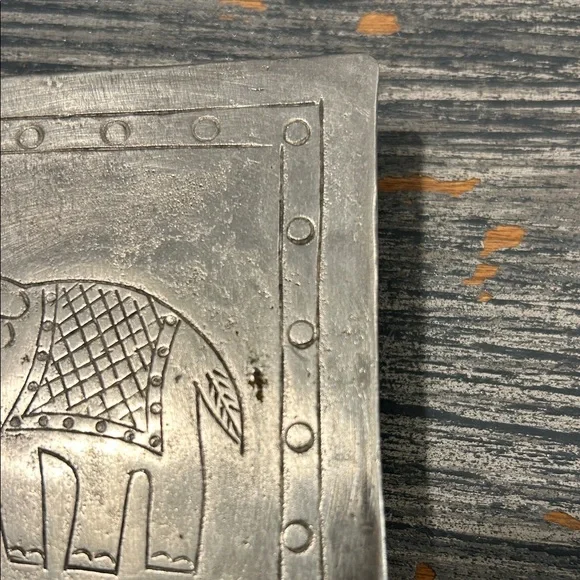 Silver Decorative Box with Elephant Design - Picture 15 of 16